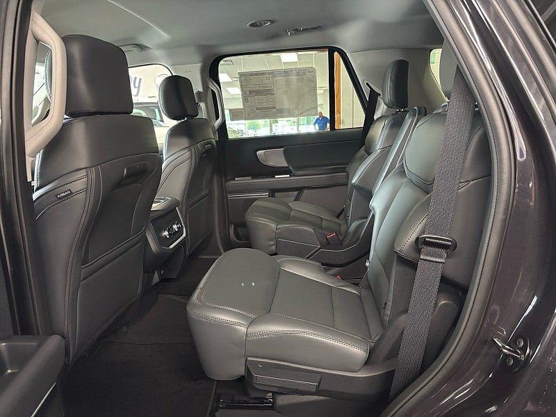 2027 Ford Expedition Active