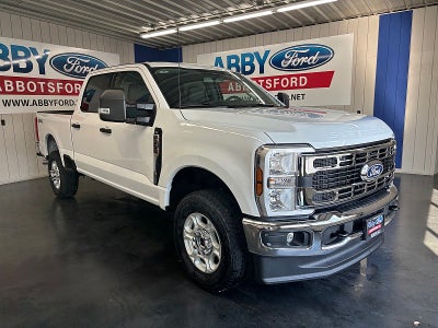 2027 Ford Super Duty F-250 SRW F-250® XLT
