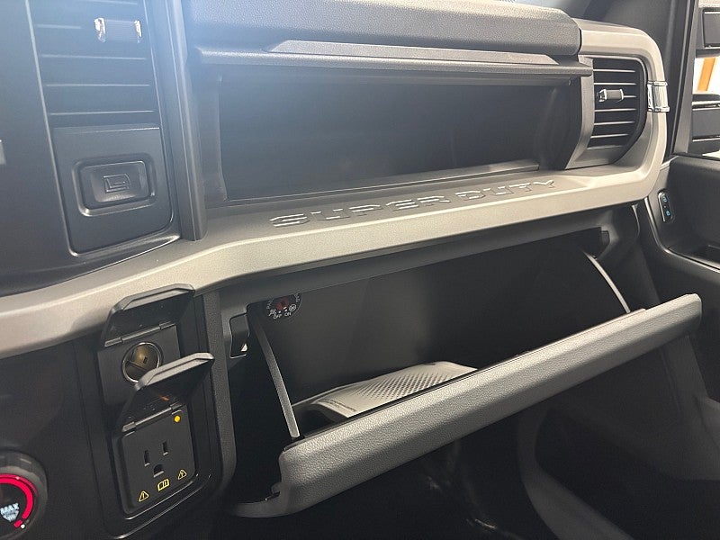 2027 Ford Super Duty F-250 SRW F-250® XLT