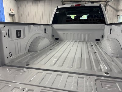 2027 Ford Super Duty F-250 SRW F-250® XLT