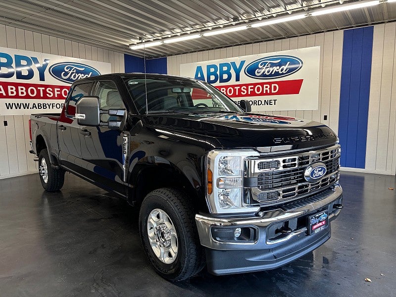 2027 Ford F-250 Super Duty XLT
