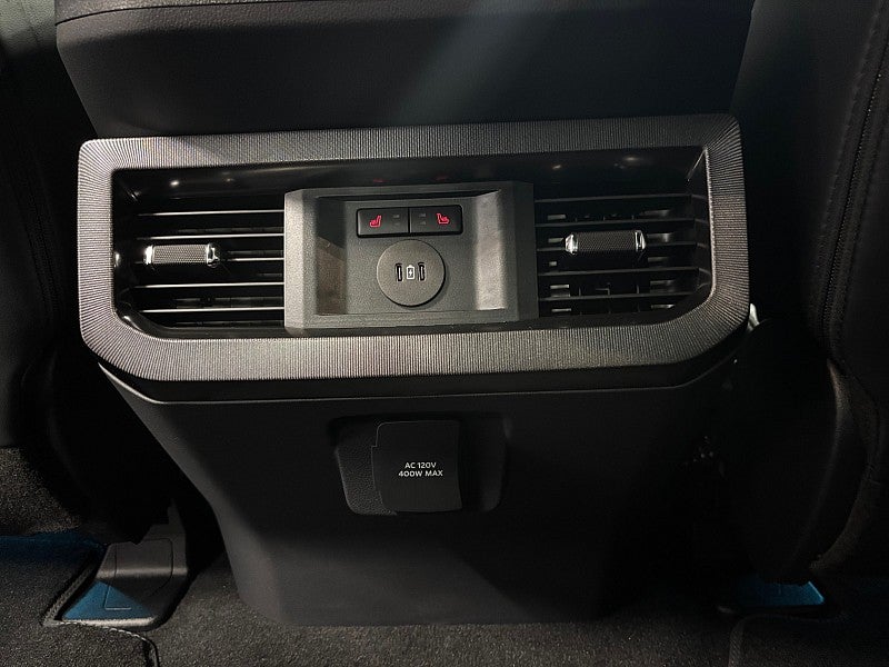 2027 Ford Super Duty F-250 SRW F-250® Platinum®
