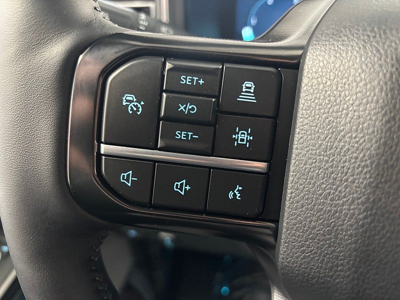 2027 Ford Super Duty F-250 SRW F-250® Platinum®