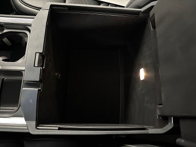 2027 Ford Super Duty F-250 SRW F-250® Platinum®