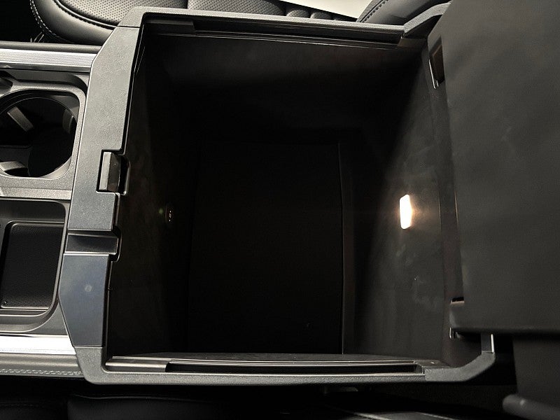 2027 Ford Super Duty F-250 SRW F-250® Platinum®