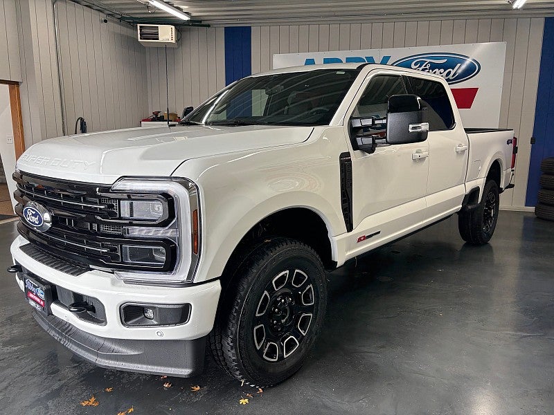 2027 Ford Super Duty F-250 SRW F-250® Platinum®