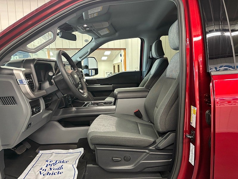 2026 Ford Super Duty F-350 SRW F-350® XLT