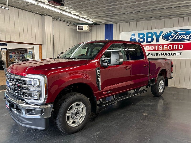 2026 Ford Super Duty F-350 SRW F-350® XLT