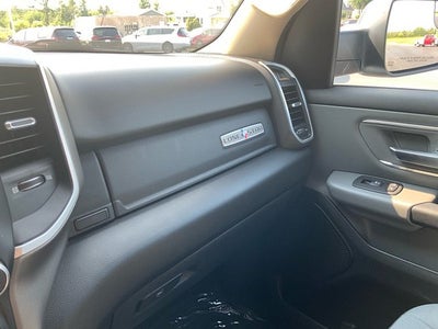 2019 RAM 1500 Big Horn/Lone Star Quad Cab 4x4 6'4' Box