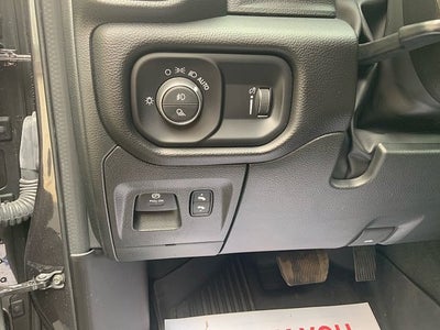 2022 RAM 1500 Big Horn Quad Cab 4x4 6'4' Box