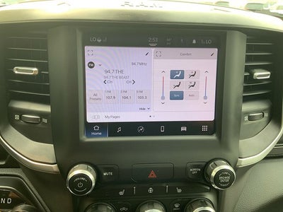 2022 RAM 1500 Big Horn Quad Cab 4x4 6'4' Box