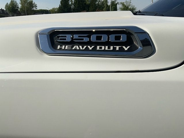 2023 RAM 3500 Limited Longhorn Crew Cab 4x4 8' Box