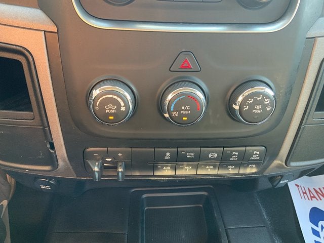 2018 RAM 3500 Chassis Tradesman/SLT/Laramie