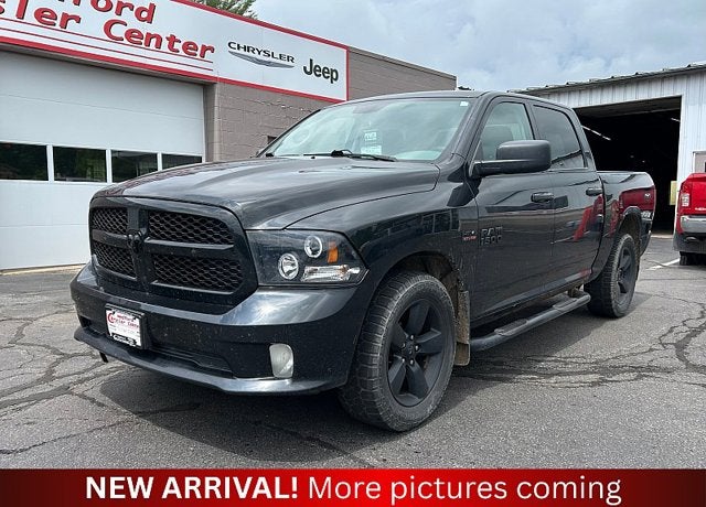2017 RAM 1500 Express Crew Cab 4x4 5'7' Box